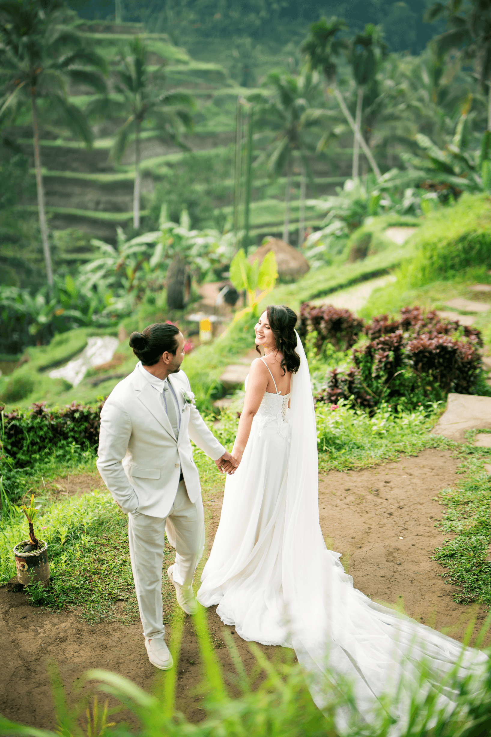 Wedding rings with bouquet